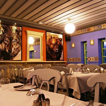 بيت ضيافة Linouria 3*