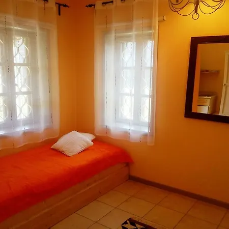 Pensjonat Linouria 3*