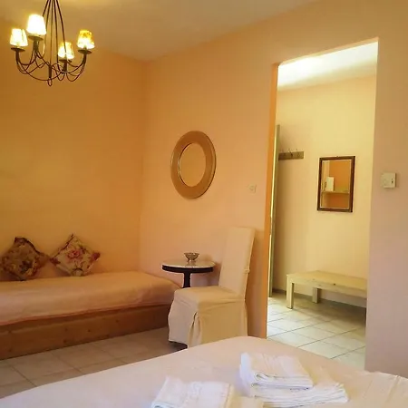 Pensjonat Linouria Nimfaíon