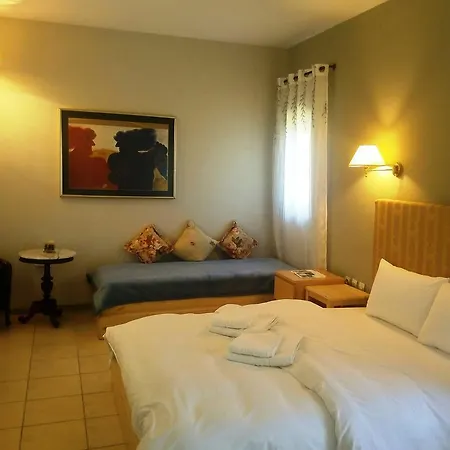 Linouria Guest house