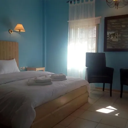 Linouria Guest house *