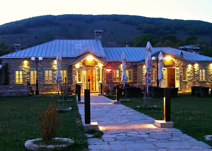 בית הארחה Linouria