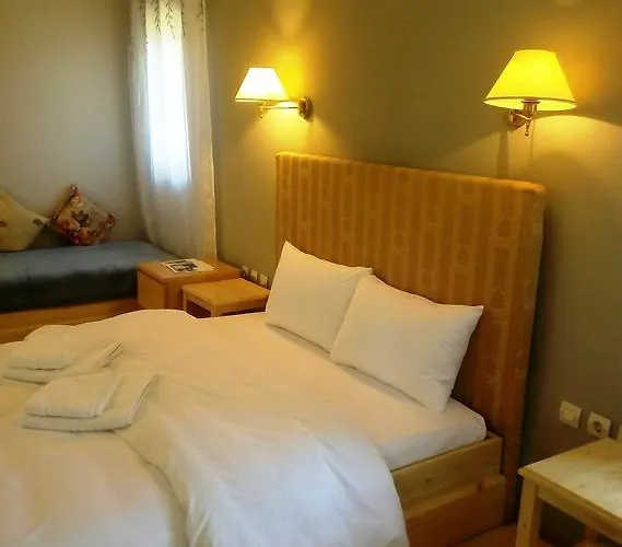 בית הארחה Linouria 3*