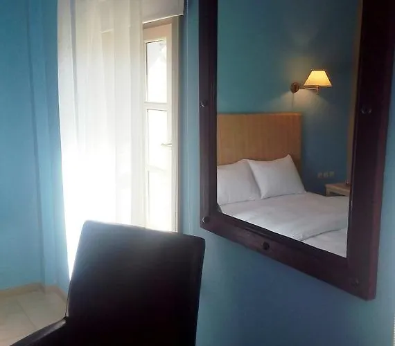 Linouria בית הארחה